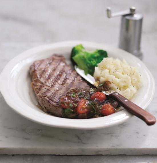 Beef with Caramelised Onions and Tomatoes