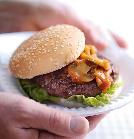 Beefburgers with Chunky Barbecue Relish