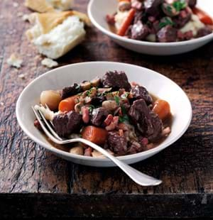 Beef Bourguignon slow cooker recipe