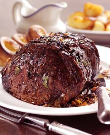 Roast Beef with Juniper Gravy