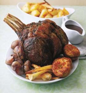 Roast Rib of Beef with Caramelised Shallots