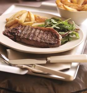 Steak and Chips with Tangy Sauce