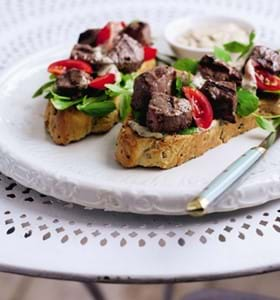 Steak and Tomato Bruschetta with Worcestershire Sauce and Chive Mayonnaise